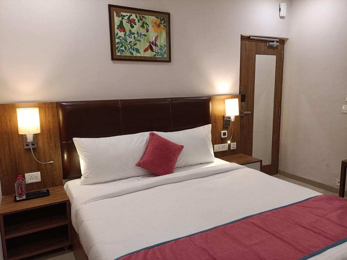 The Beacon Hotel Vadodara Zewnętrze zdjęcie