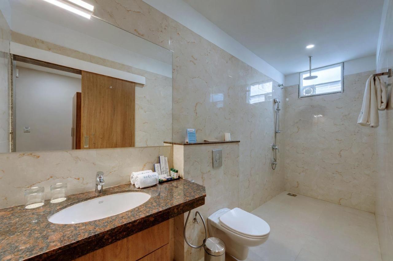 The Beacon Hotel Vadodara Zewnętrze zdjęcie